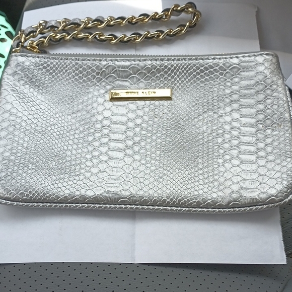 Silver Anne Klein Wristlet - Picture 1 of 4